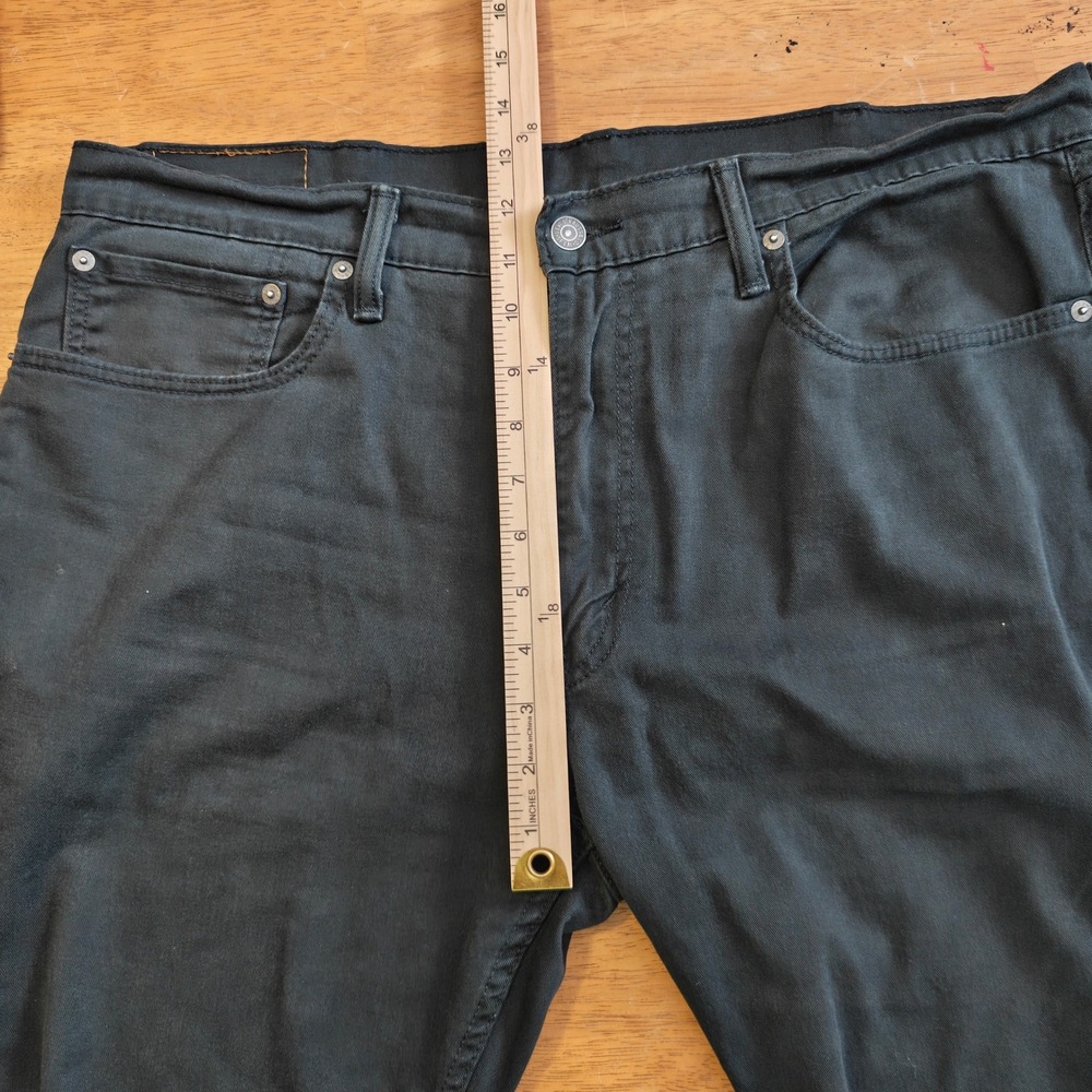 Levis 502 Regular Taper Pants Mens 38x30 Charcoal Grey Faded Black 29507-0050 - Picture 6 of 7